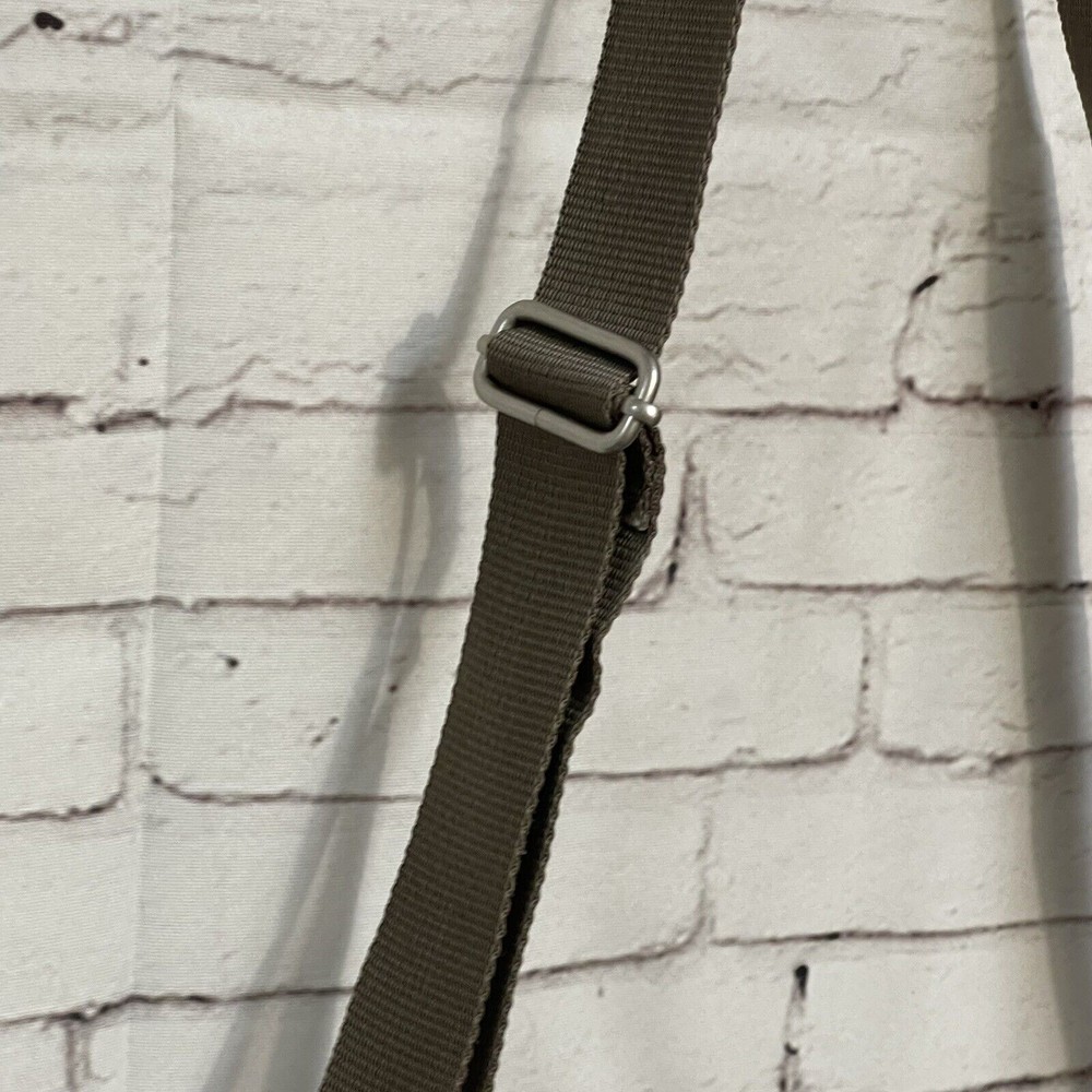 Baggallini Crossbody Purse Travel Tan Khaki Excellent Condition - Picture 8 of 16